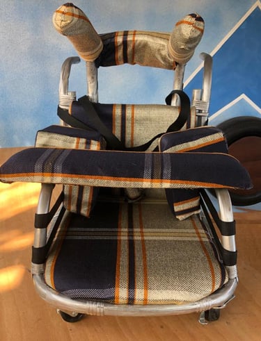 Limbfort wooden sitting frame