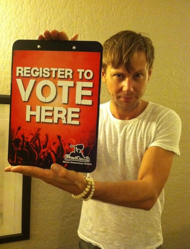 Celebrities use Facebook and Twitter to register voters