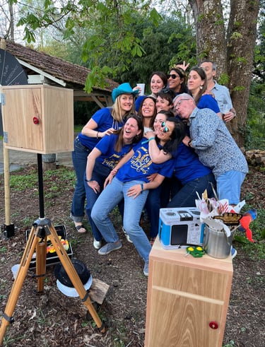 Borne photo en chêne Greenbouille installée pour un anniversaire en Seine et Marne