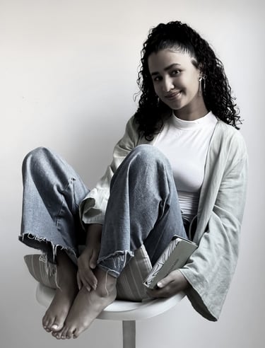 Imagen de una chica miembro del equipo de Diseño de Efecto Ñoh