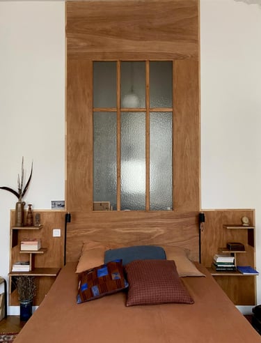 tete de lit en placage de bois
