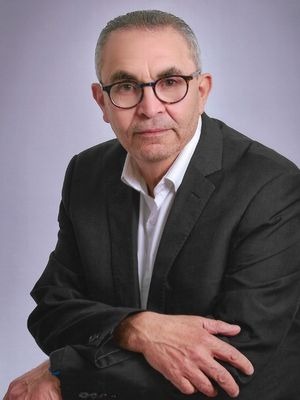 Portrait de Hassan Yamin, fondateur de La Poésie Française