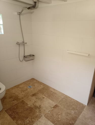 douche italienne sol travertin