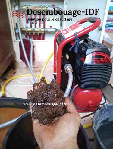 De la boue dans le système de chauffage radiateurs et planchers chauffant