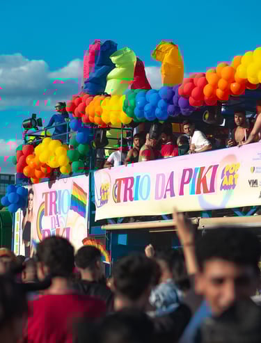 Trio da Piki 2024 25ª Parada LGBTQ de Brasilia