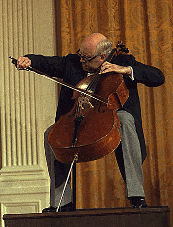 Rostropovich using long endpin