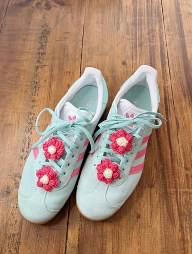 Customizar prendas con flores puff crochet