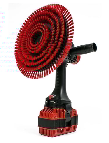 Električni čistač trupa broda