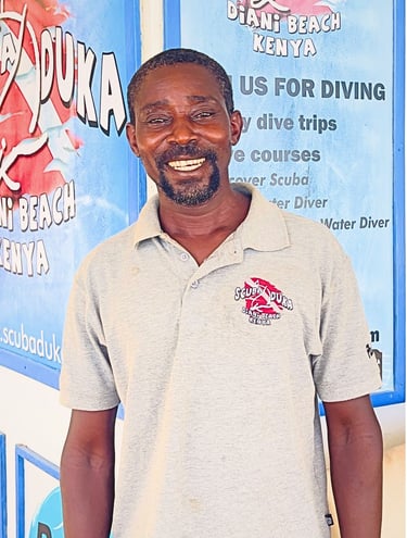 Scuba duka staff Michael rescue diver and guide