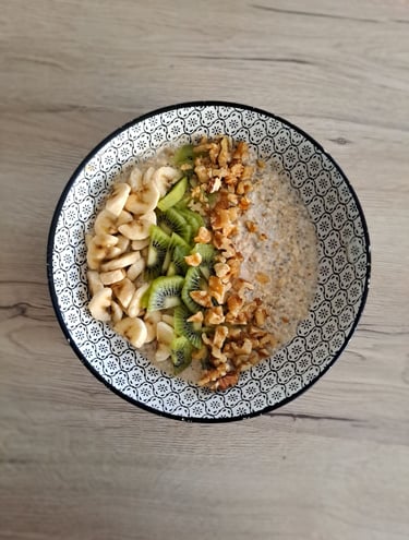 Banane kiwi noix petit déjeuner livré équilibré peu sucré lyon