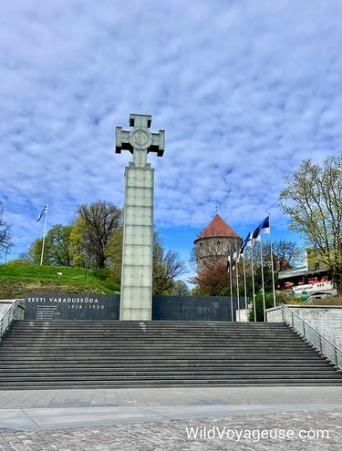 Colonne de la victoire de la guerre d'indépendance sur la Place de la Liberté