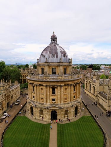 El histórico edificio de la biblioteca Radcliffe Camera de la Universidad de Oxford,