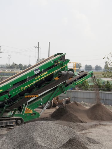 Penghancuran batu silika