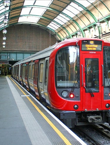 LUL TFL 4 rail traction power system