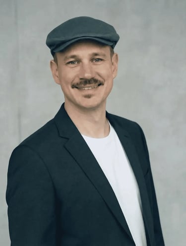 Manuel Reidelbach, Geschäftsführer und Immobilienmakler von Reidelbach Immobilien in Fürth