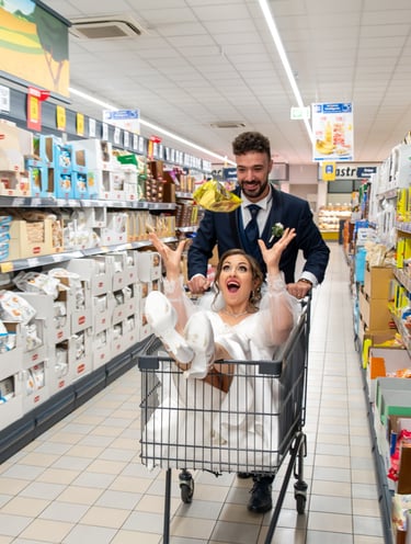 sposi in un supermercato