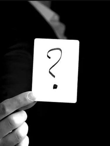 Mentaliste avec une carte