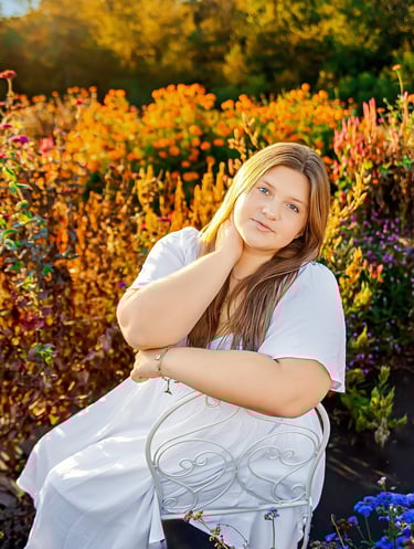 Elizabethtown PA Senior pictures at Country Joy Flowers by a Lancaster PA senior picture photographer