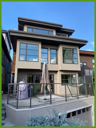 House in Marda Loop Calgary pressure washing and window cleaning