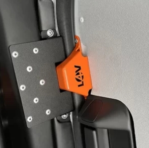 Van Anti peel bracket