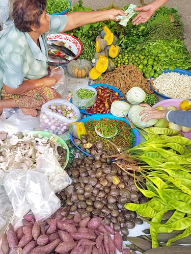 ตลาดนัด ฝนทอง (Talat Nat Fontok), Chumphon