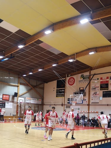 Echauffement d'un match de basket de l'AGTTBC