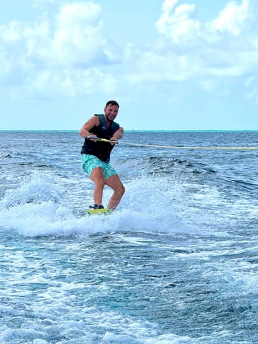 kudadoo maldives watersports wakeboarding