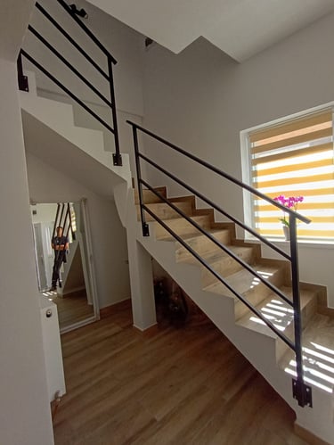 Letisztult, minőségi fémkorlát az Arton Steeltől