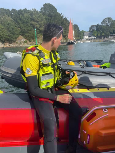 image Titouan entant que sauveteur en mer