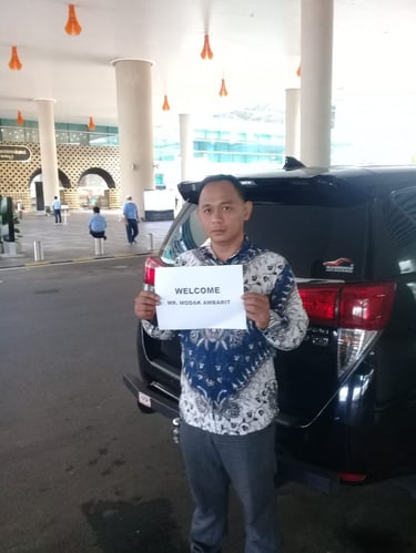 penjemputan bandara YIA dengan Innova reborn facelift