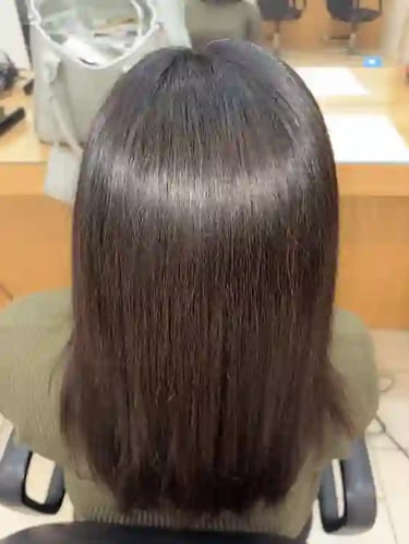 lissage au tanin, cheveux lisses