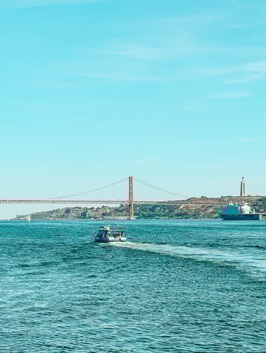 Belem Bridge inspired by San Francisco Bridge