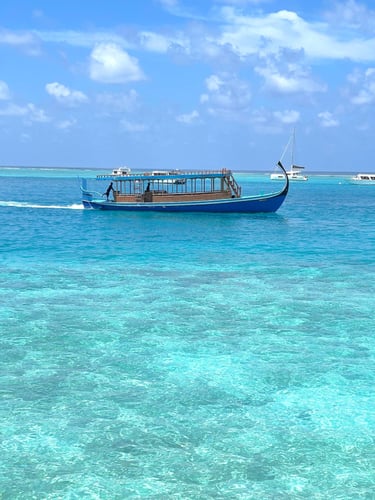 Jumeirah Olhahali Island Maldives boat