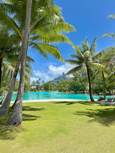 st-regis-bora-bora-spa