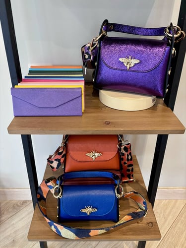 Des étuis et des sac à main tendances chez Calliopée Optic