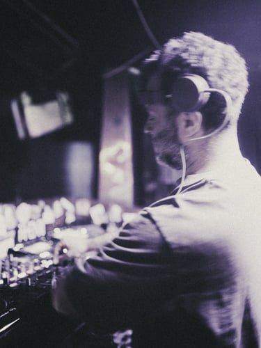 Özgür Can Swedish House DJ