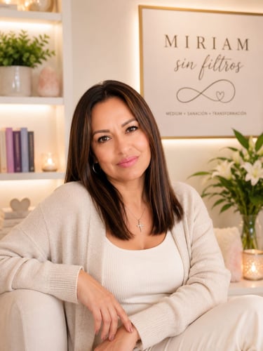 mujer crea confianza para consultar terapeuticas y holisticas relajada con ambiente armonioso