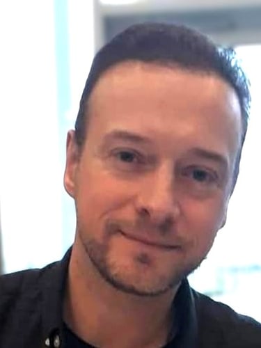 Comic artist David Paternoster