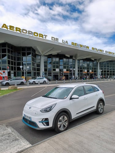 VTC Péi à proximité des taxis à l'aéroport  de la La Réunion Roland Garros