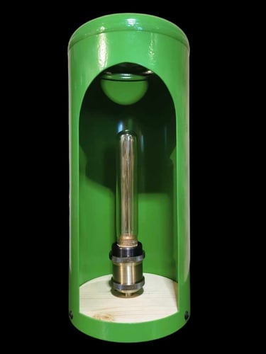 luminaire artisanal en acier upcyclé Luceo vert chlorophylle 