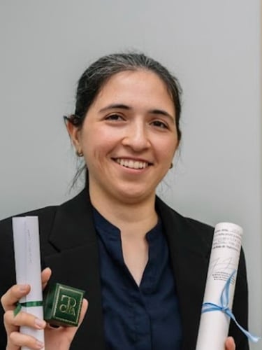Clara Traductora publica de ingles a español y de español a ingles