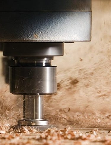 Corte CNC de precisión sobre madera para la fabricación de estructuras y proyectos de diseño
