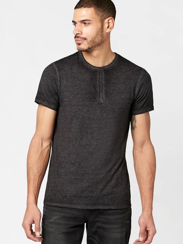 black Henley style t-shirt for men 