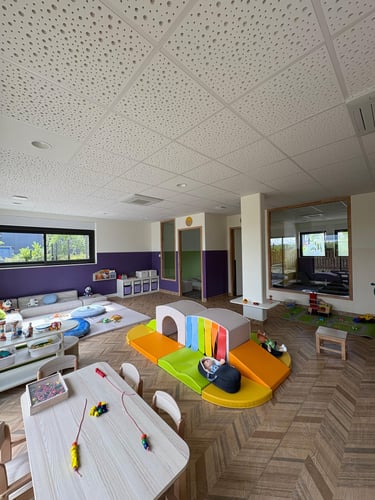 Salle d'éveil crèche à Mennecy - Le Village Enfantin