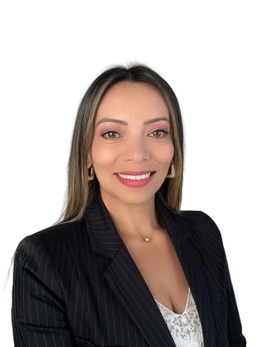 Angie Ruiz, consultora estratégica en Inteligencia Artificial y Salud Digital.