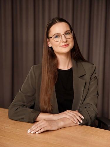 Profesionalūs verslo, linkedin portretai Vilniuje Kaune, dalykinė fotografija, asmeninis įvaizdis studijoje, darbo vietoje