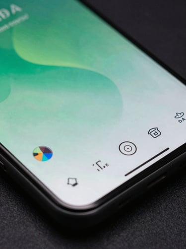 Close-up macro of a physical flagship Android device showing a fluid, high-frame-rate UI transition with a subtle green edge-glow.