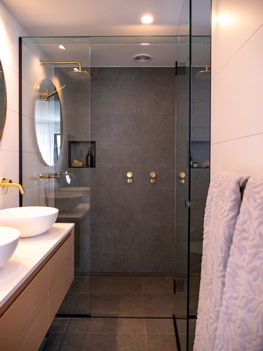 Frameless Glass Showers