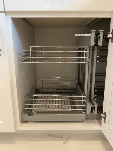 Blind corner cabinet