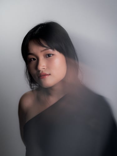 Bridget Yee pianist portrait by Miki Wecel –close up profile view